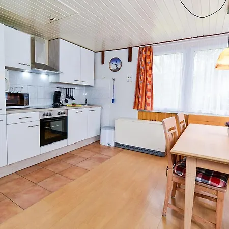 Дом отдыха Zum Surgrund Zs08 *